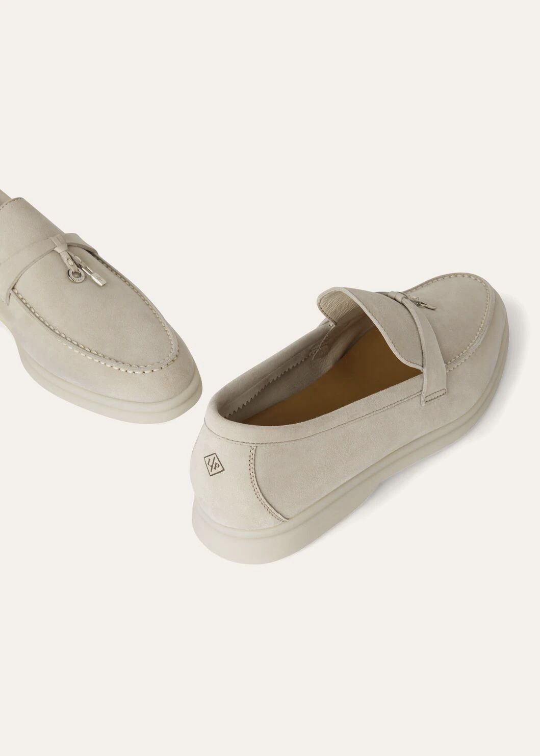 Summer Charms Walk Suede Moccasin - Pearl Powder A760