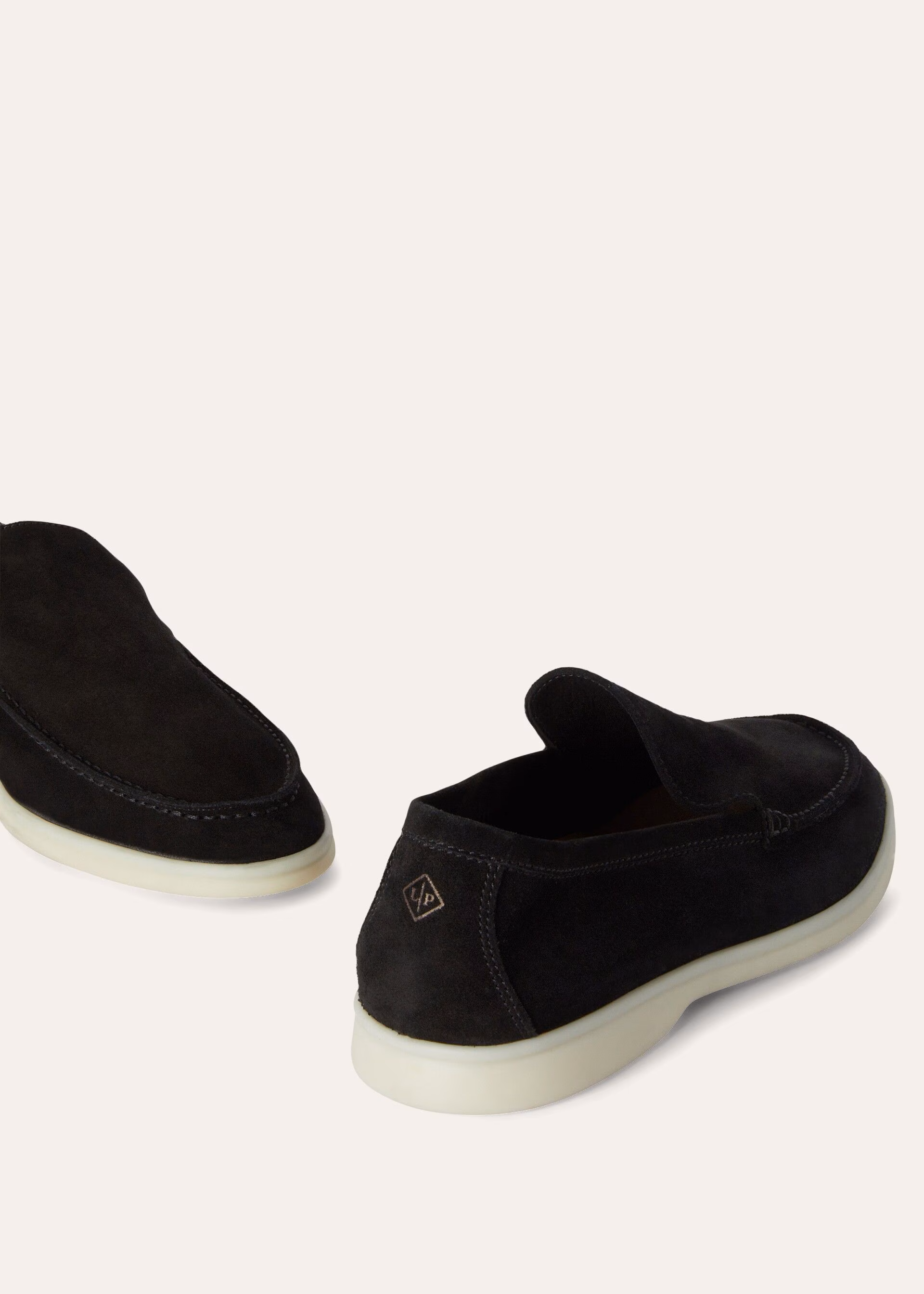 Summer Walk Loafer - Black 8000